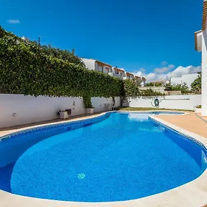 appartement-algarden-olhos-dagua.hotelaalgarve.com/