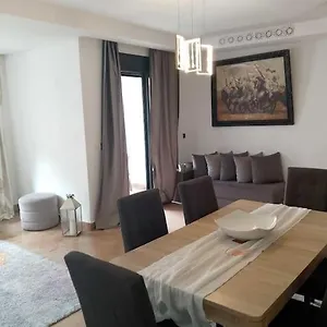 Appartement Confortable Avec 5 Piscines, Marrakesh
